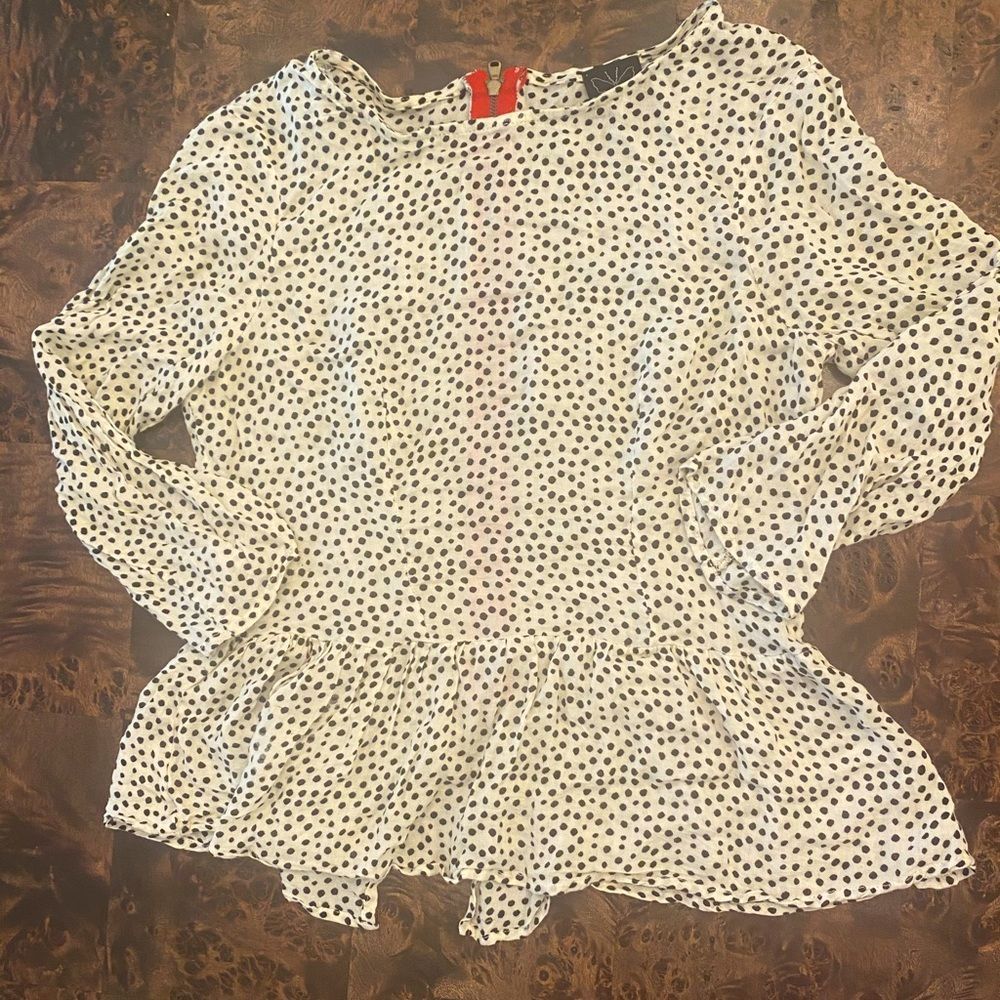 Anthropologie Ella Moss peplum blouse with cute red zipper up back. Size med